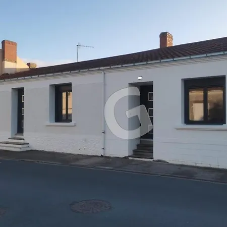 Maison Spacieuse A Sur Mer, 10 Pers, Proche Plage, Parking, Terrasse, Equipements Complets - Fr-1-357-320 Dom wakacyjny